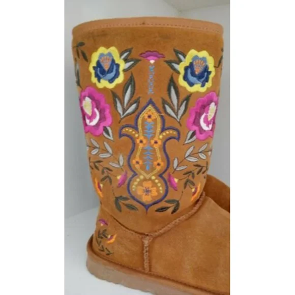 UGG Australia Juliette Boots Floral Embroidery Suede Chestnut Womens Size 5 - Picture 2 of 12